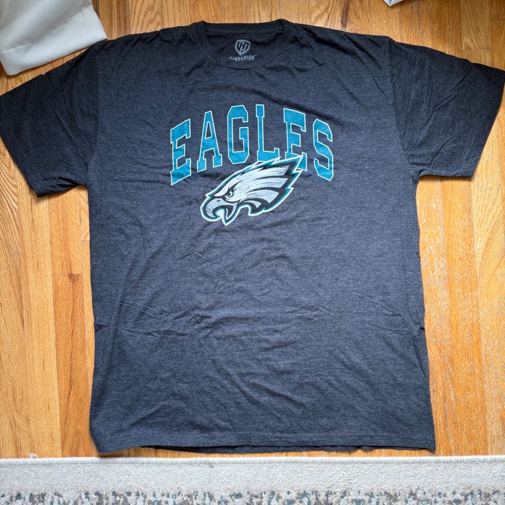 Philadelphia Eagles Hands High T Shirt 2XL Charcoal Distressed Logo NFL Football
